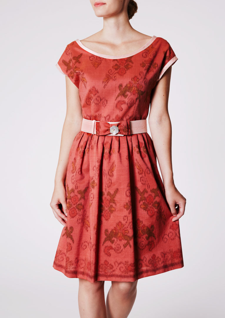 Stadtkleid mit Rundausschnitt aus Ikat-Baumwolle, Altrosa